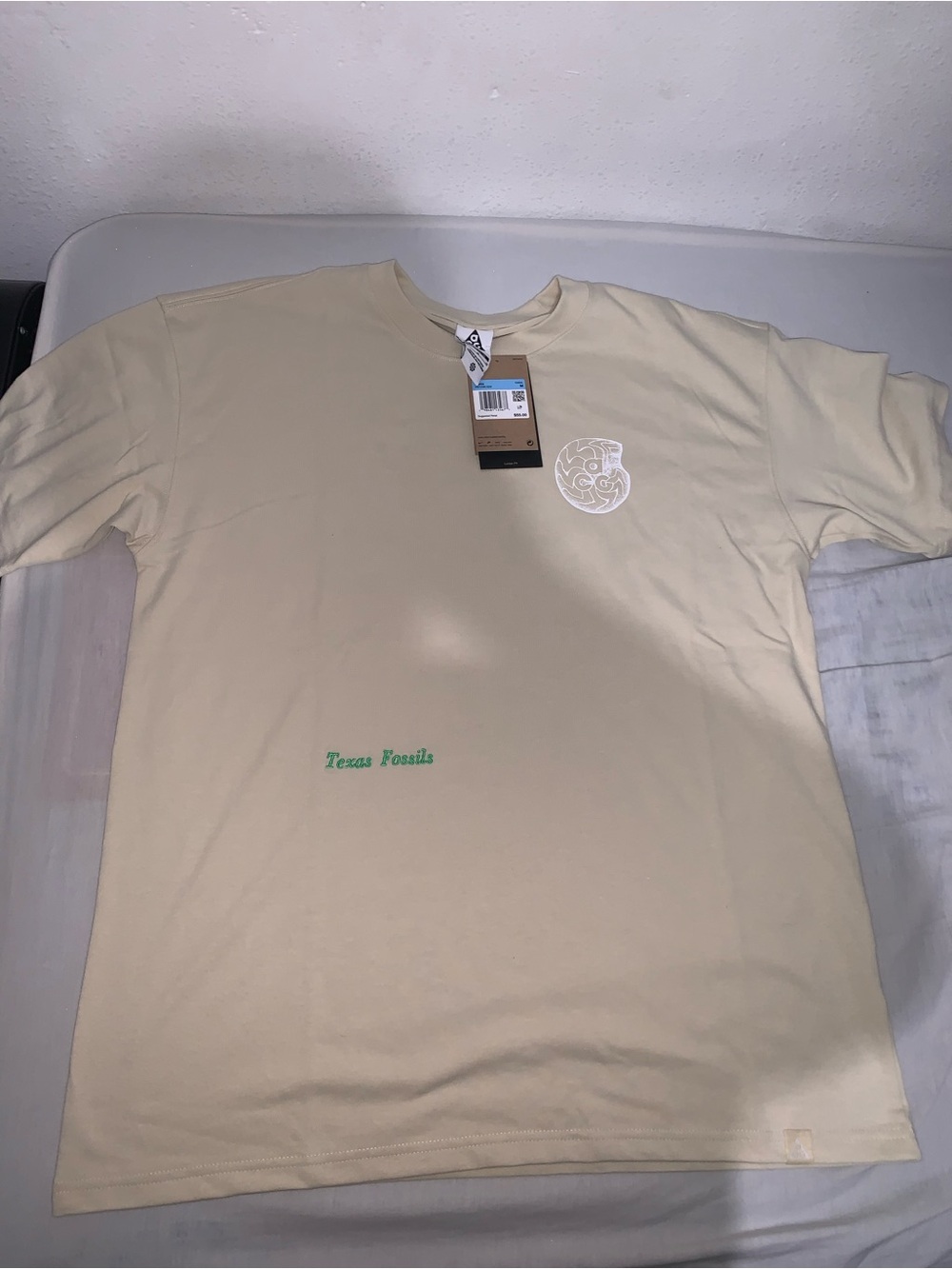 Nike ACG Dri-Fit Loose Fit Beige Texas Fossil T-Shirt HV1296-229 Size: Medium